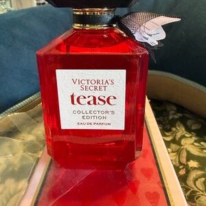 Victoria's Secret Tease Collector's Edition Red Perfume limited edition, new